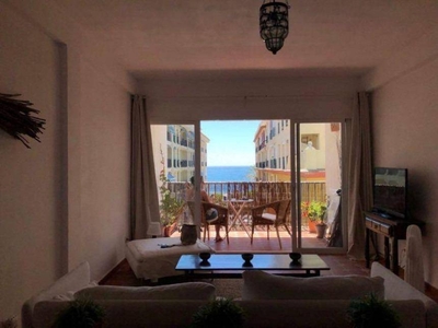 Venta Piso Estepona. Piso de dos habitaciones Cuarta planta con terraza