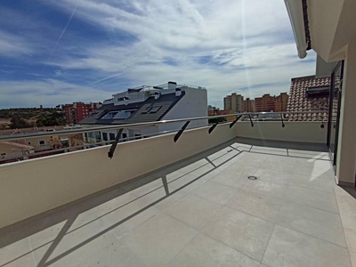 Venta Piso Fuengirola. Piso de dos habitaciones Tercera planta con terraza