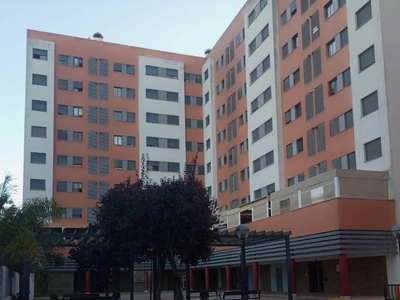 Venta Piso Huelva. Piso de tres habitaciones en Avenida de Santa Marta 7. Muy buen estado sexta planta plaza de aparcamiento