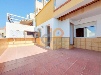 Venta Piso Huércal de Almería. Piso de tres habitaciones Planta baja con balcón
