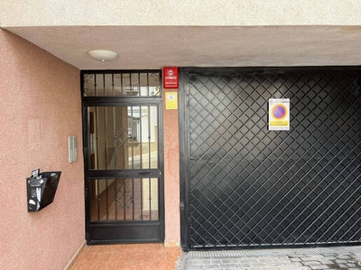 Venta Piso Las Gabias. Piso de dos habitaciones en Calle Ramón y Cajal 12. A reformar segunda planta plaza de aparcamiento