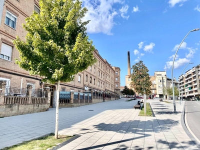 Venta Piso Manresa. Piso de cuatro habitaciones Segunda planta con terraza