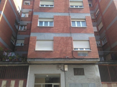 Venta Piso Mieres (Asturias). Piso de tres habitaciones en Oñón 62.