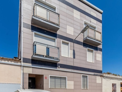 Venta Piso Picassent. Piso de tres habitaciones en Calle Alicante 8. Buen estado primera planta con terraza