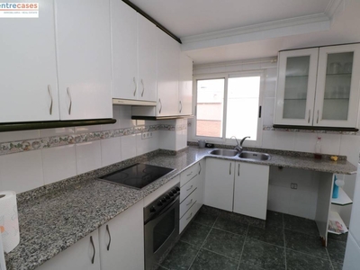 Venta Piso Sagunto - Sagunt. Piso de tres habitaciones Quinta planta con balcón