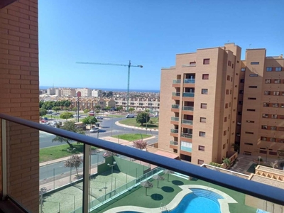 Venta Piso Almería. Piso de tres habitaciones en Calle MEDICO FCO PEREZ COMPANY. Cuarta planta con terraza