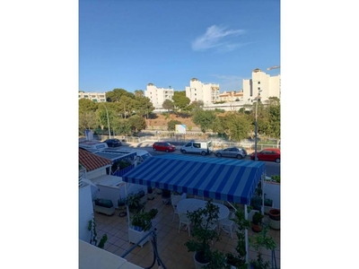 Venta Piso Torremolinos. Piso de dos habitaciones en Calle DIAMANTINO GARCIA 2. Buen estado primera planta con terraza