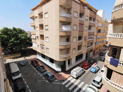 Venta Piso Torrevieja. Piso de dos habitaciones Tercera planta con terraza