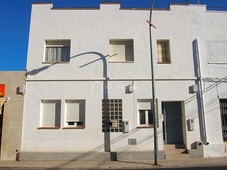 Venta Casa rústica en Carrer Ramón y Cajal Deltebre. 160 m²