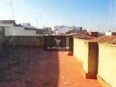 Venta Casa rústica en zona Casco Antiguo Manises. A reformar 359 m²
