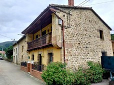 Venta Casa unifamiliar en Bº La Portilla 17 Cieza (Cantabria). A reformar con balcón 452 m²