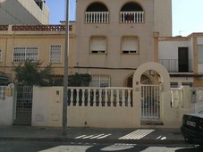 Venta Casa unifamiliar Vinaròs. Buen estado con terraza 180 m²