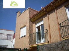 Venta Casa unifamiliar Zamora. Con terraza 290 m²