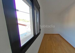 Alquiler piso primero con 3 habitaciones y ascensor en Manresa