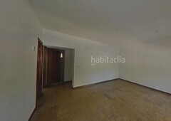Alquiler piso segundo con 2 habitaciones en San Cristóbal Madrid