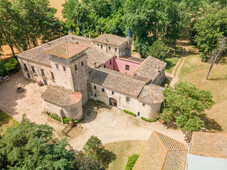 Casa con terreno en Girona