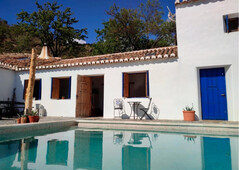 Casa con terreno en Lecrín