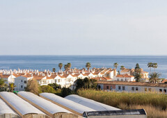 Casa con terreno en Motril