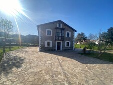 Casa con terreno en Solórzano