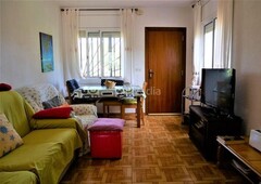 Casa en carrer crisantem casa con dos viviendas independientes en Vidreres