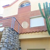 Casa en venta , con 255 m2, 5 habitaciones y 2 baños, garaje, trastero y aire acondicionado. en Sant Pere de Ribes