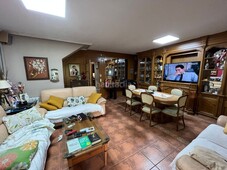 Casa pareada con 3 habitaciones con parking y aire acondicionado en Humanes de Madrid