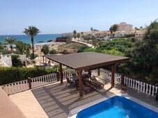 Chalet en Orihuela Costa