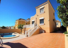 Chalet en Orihuela Costa