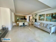 Moderna casa con piscina privada en Huerta Belon Marbella