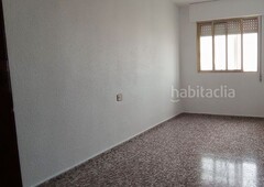 Piso con 4 habitaciones con parking en Los Dolores Cartagena