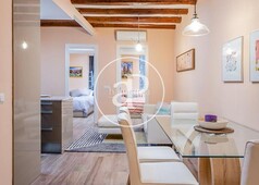Piso reformado en venta de 2 habitaciones en Barcelona