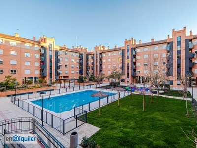 Alquiler piso piscina y ascensor Madrid