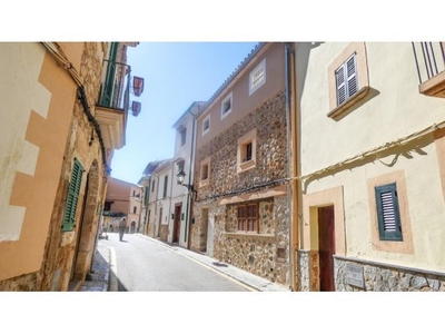 Casa de pueblo reformada en Bunyola, Mallorca