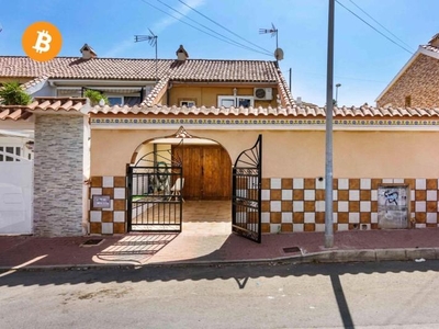 Casa en venta en Los Balcones - Los Altos del Edén, Torrevieja