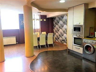 Dúplex duplex en venta en Centre, 3 dormitorios. en Sant Boi de Llobregat