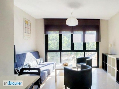 Elegante apartamento de 1 dormitorio con aire acondicionado central en alquiler en Aluche