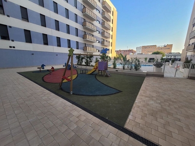 Piso en alquiler en Santa Aurelia de 3 habitaciones con terraza y piscina