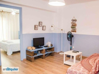 Se alquilan habitaciones en apartamento de 2 dormitorios en alquiler en Cabañal