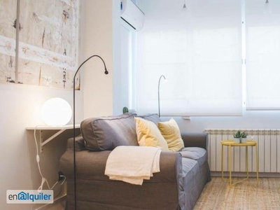Soleado apartamento de 1 dormitorio con aire acondicionado en alquiler en la zona de Avenida de América