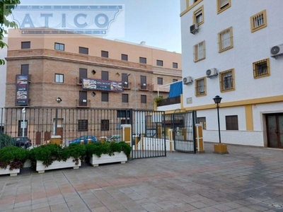 Tienda - Local comercial Sevilla Ref. 94114089 - Indomio.es