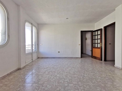 Venta de ático en La Cuesta - Gracia - Finca España de 4 habitaciones con terraza y garaje