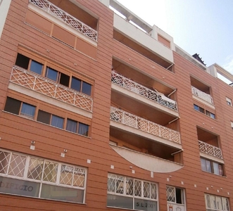 Venta de piso en calle Romero Córdoba de 2 habitaciones con terraza y ascensor