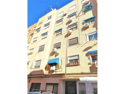 Piso de dos habitaciones Calle Daroca, Orriols, València
