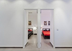 Alquiler piso con 2 habitaciones amueblado con aire acondicionado en Barcelona