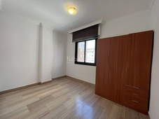 Alquiler piso fantástico piso de 3 habitaciones en perchel sur (mlg1-1700) en Málaga