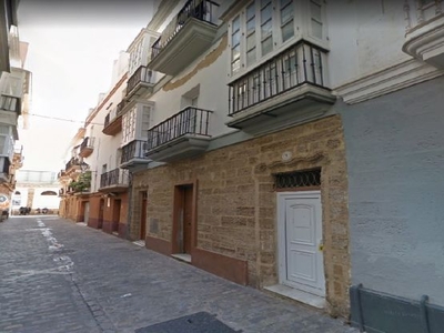 Local en Calle Robles, Cádiz