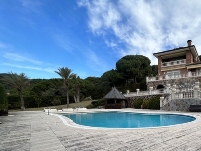 Casa 5 habitaciones de 450 m² en Sant Vicenç de Montalt (08394)