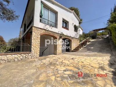 Casa en venta en Carrer dels Pirineus