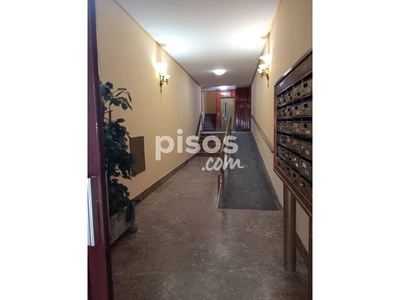 Piso en venta en Avenida de Pio XLL