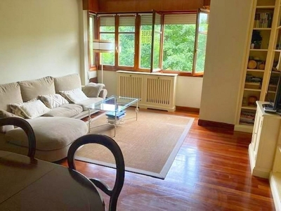Piso en venta en Neguri de 3 habitaciones con terraza y calefacción